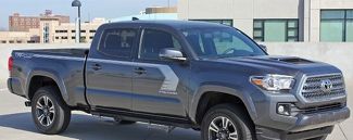 2015-2018 STORM Toyota Tacoma Calcomanía para panel de puerta superior Cualquier color Kit de rayas gráficas de vinilo