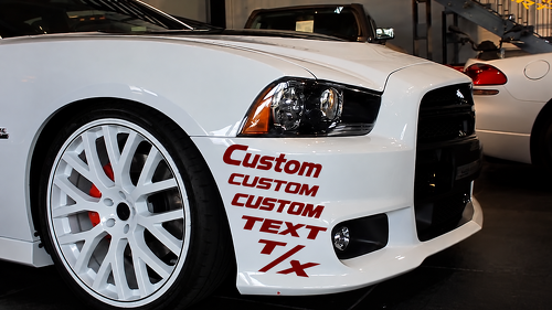 Custom CUSTOM TEXT T/X Lettering Kit — Adhesivo de vinilo (parachoques delantero) para Dodge Charger