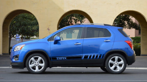 2X múltiples colores gráficos Chevrolet Trax símbolo coche carreras vinilo calcomanía pegatina
