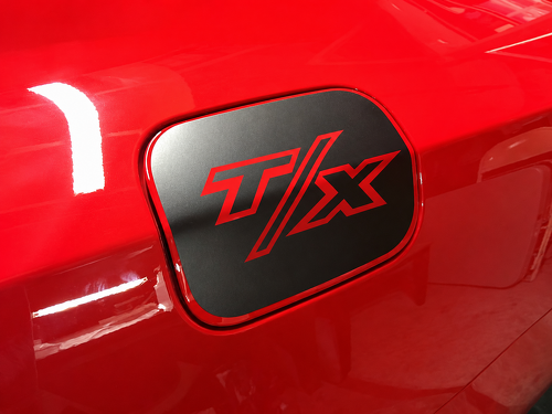 Calcomanía adhesiva de vinilo para solapa de combustible T/X Outline para guardabarros trasero Dodge Charger 2011-2017