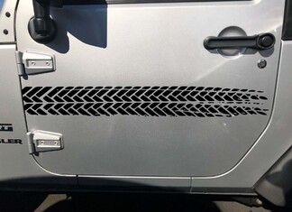 Vinilo adhesivo para puerta con huellas de neumáticos, Jeep Suburban Silverado 4x4 Off Road (2)

