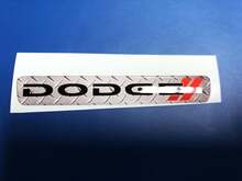 Logotipo del volante en textura de metal, emblema de rayas rojas, pegatina abovedada, calcomanía Challenger Charger Dodge
 2