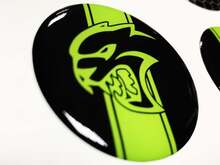 Hellcat Lime Fuel Door Insert emblema adhesivo adhesivo para Challenger Dodge
 2