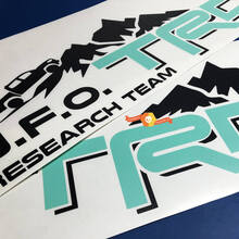 Par de pegatinas de vinilo lateral del equipo de investigación TRD UFO para Toyota Tacoma 2 colores
 2