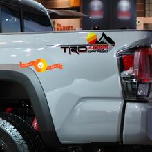 Nuevo TRD 4x4 todoterreno con montañas Vintage puesta de sol Retro estilo antiguo pegatinas de vinilo laterales calcomanía apta para Tacoma Tundra 4Runner
 2