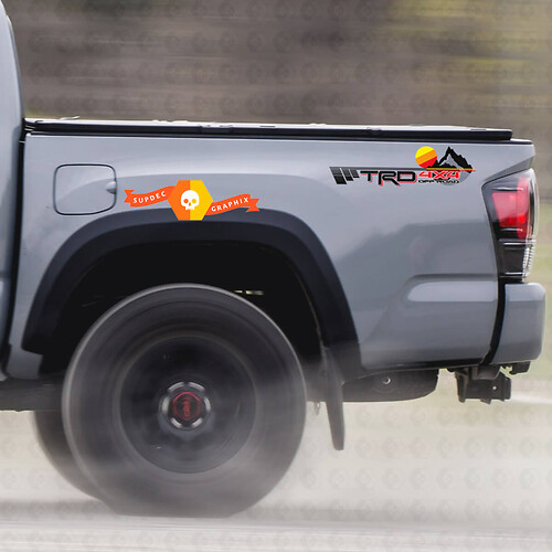 TRD 4x4 Off road with Mountains Vintage Side Vinyl Stickers Calcomanía para Tacoma
