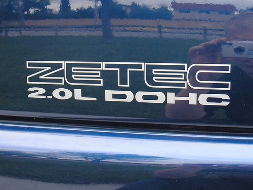 2 calcomanías de emblema ZETEC 2.0L DOHC 1997-2002 Ford Escort ZX2 97-02