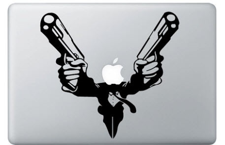 Hombre con dos pistolas MacBook Decal Pegatina